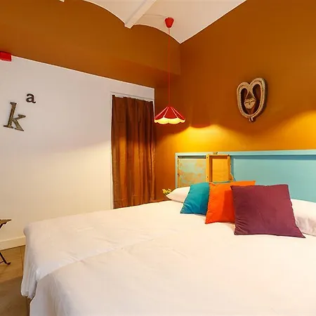 Hip Albergue *